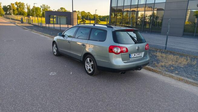 Volkswagen Passat 2.0PB 150KM Tempomat Hak Isofix Nowy Rozrząd Grzane Fotele Czujniki