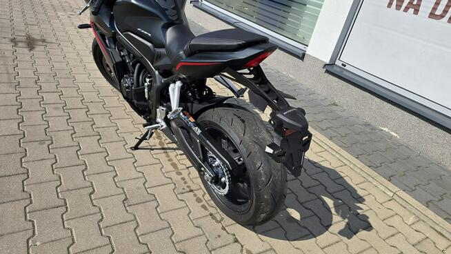 Honda CBR 2025r Całkowicie Jeżdżący E Clutch 4 tys Przebiegu