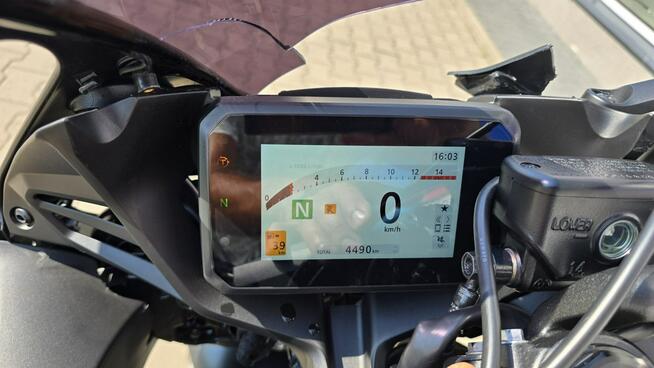 Honda CBR 2025r Całkowicie Jeżdżący E Clutch 4 tys Przebiegu