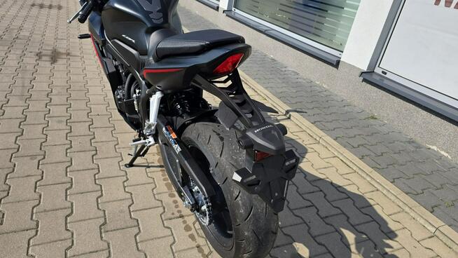 Honda CBR 2025r Całkowicie Jeżdżący E Clutch 4 tys Przebiegu