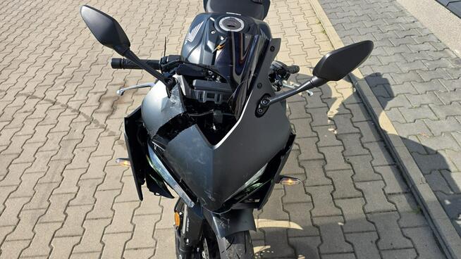 Honda CBR 2025r Całkowicie Jeżdżący E Clutch 4 tys Przebiegu