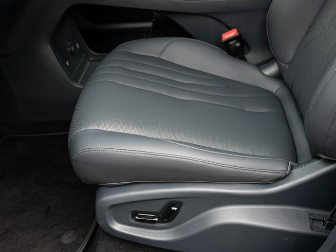 Geely Starray EM-i 1.5 PHEV Pro Podgrz.f i kier Elektr.f Skóra LED