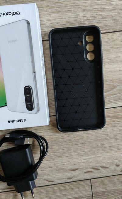 Samsung Galaxy A56 8 GB / 256 GB 5G+Etui+Folia+Ładowarka