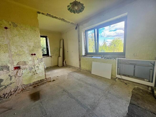 Dom z pompą ciepła, fotowoltaiką i dużym ogrodem – Kłomni