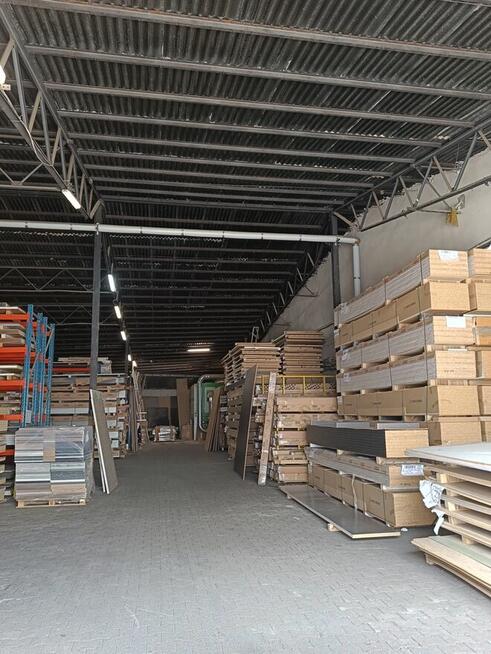Obiekt Magazynowo-Usługowo-Handlowy o pow. łącznej 2551 m² –