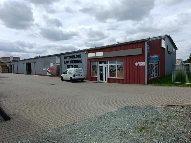 Obiekt Magazynowo-Usługowo-Handlowy o pow. łącznej 2551 m² –