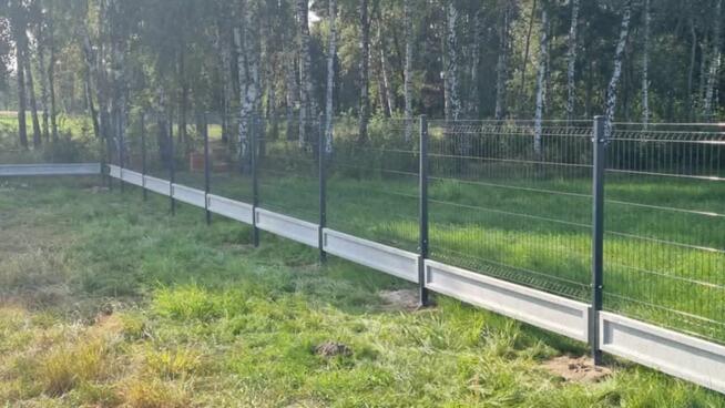 Montaż i naprawa ogrodzeń panelowych