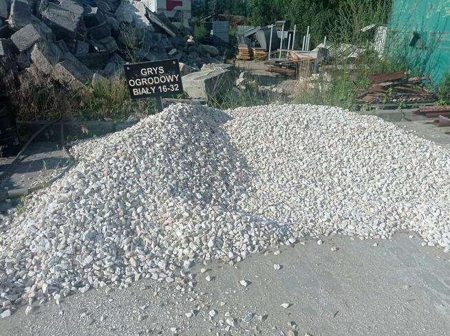 Grys ogrodowy biały kamień