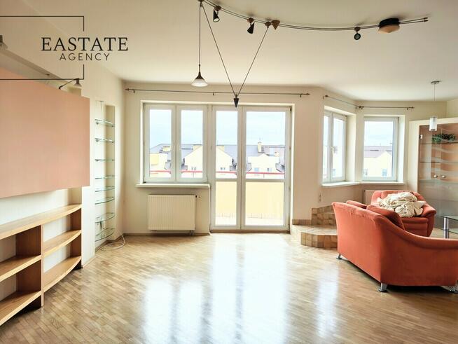 Metro Kabaty | Dwupoziomowy apartament