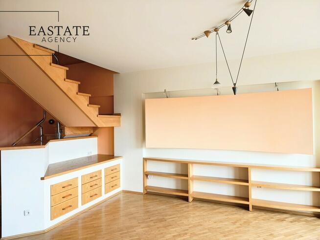 Metro Kabaty | Dwupoziomowy apartament