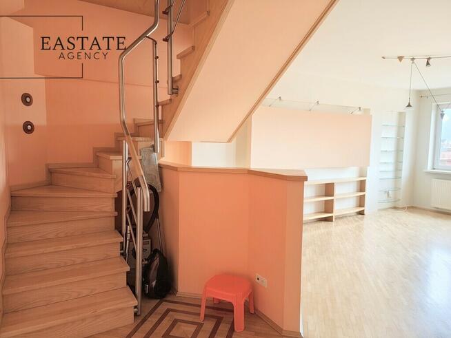 Metro Kabaty | Dwupoziomowy apartament