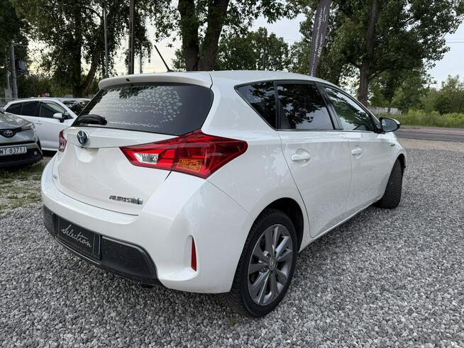 Toyota Auris 1.8 HSD 136KM Serwisowany Kamera Ładny stan