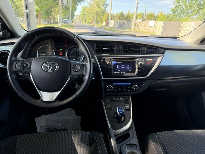 Toyota Auris 1.8 HSD 136KM Serwisowany Kamera Ładny stan