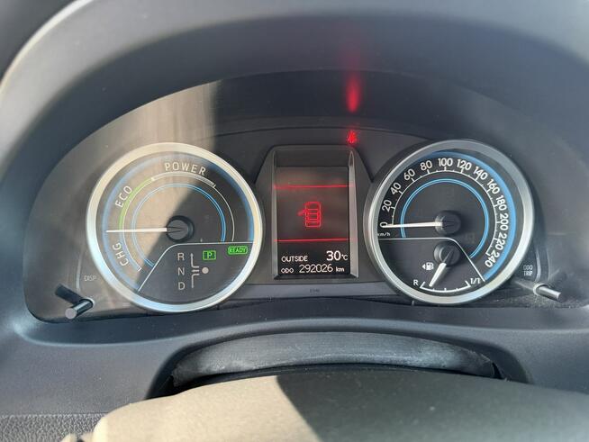 Toyota Auris 1.8 HSD 136KM Serwisowany Kamera Ładny stan
