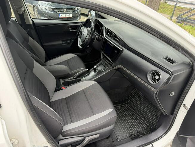 Toyota Auris 1.8 HSD 136KM Serwisowany Kamera Ładny stan