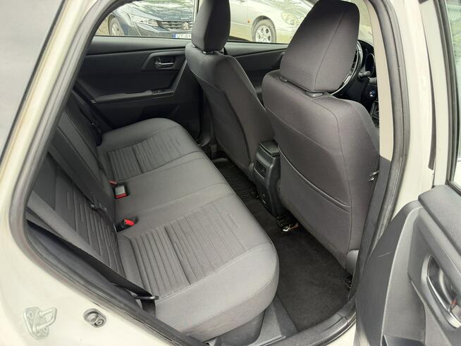 Toyota Auris 1.8 HSD 136KM Serwisowany Kamera Ładny stan