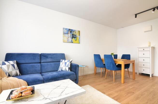 Nowe - świetny rozkład - dużo okien - balkon