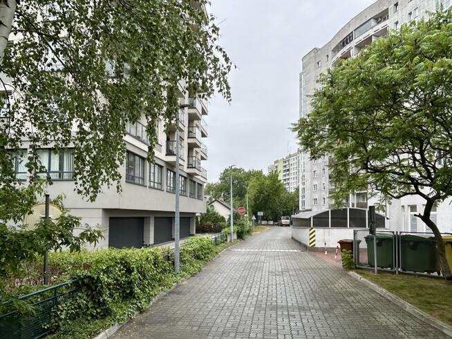 Nowe - świetny rozkład - dużo okien - balkon