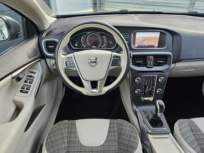 Volvo V40 2.0 120KM 2019r LED super wnętrze NAVI bezwypadek ZADBANY FV23%