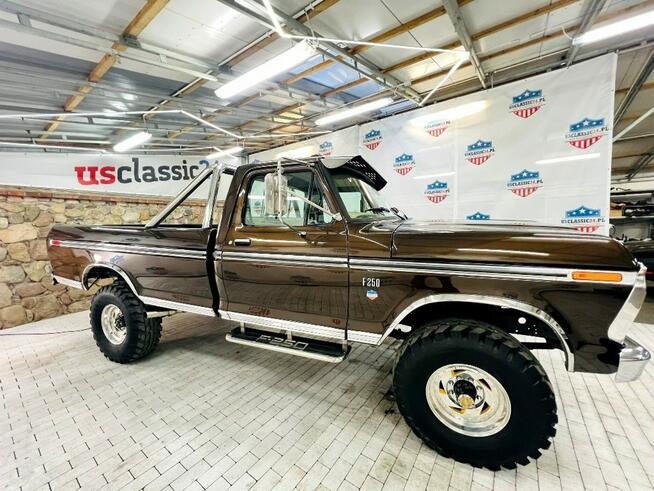 Ford F-250 Ranger XLT 351 V8 4×4 Manual Klasyk po Renowacji