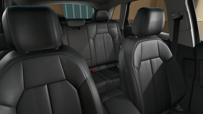 Audi Q5 LEDplus_Kamera_Hak_Panorama_CarPlay_3-strefy_20"_PamięćFotela_Ambiente