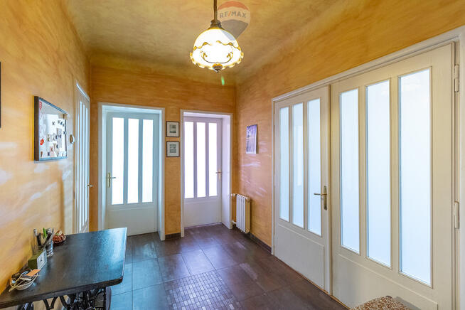 Dom 270 m² na Widzewie | 8 pokoi i duża działka