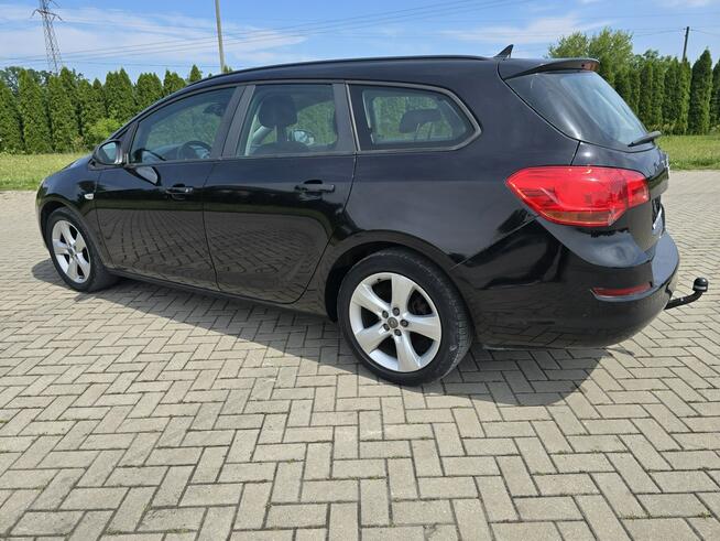 Opel Astra 1,3Diesel Navigacja.Serwis.Hak.Parktronic,Tempomat.OKAZJA