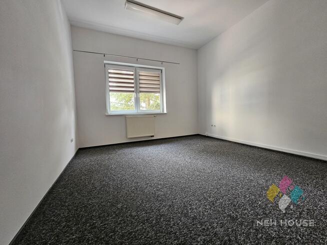 Lokal biurowy 17 m2, parking, klimatyzacja.