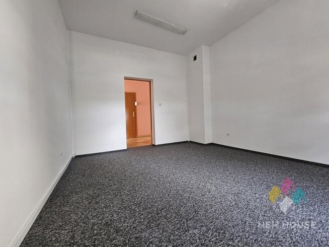 Lokal biurowy 17 m2, parking, klimatyzacja.