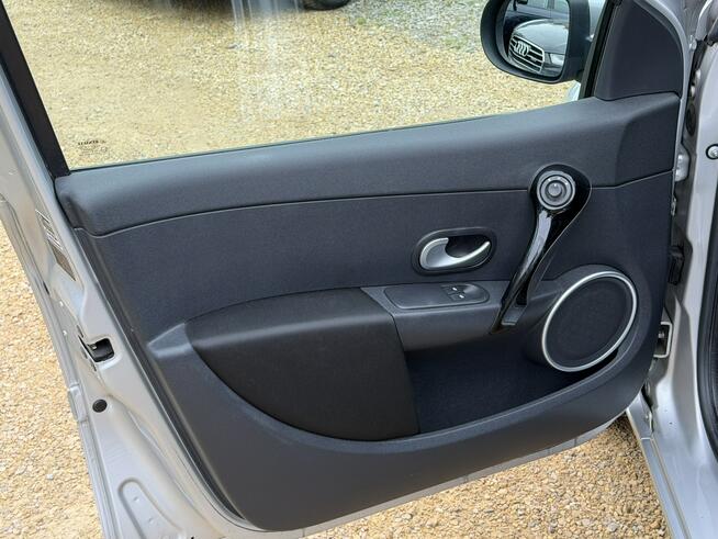 Renault Clio Night*DAY*PDC*Grzane*Fotele*ISOFIX*Klimatronik*Nawigacja*Relingi*Bezwy