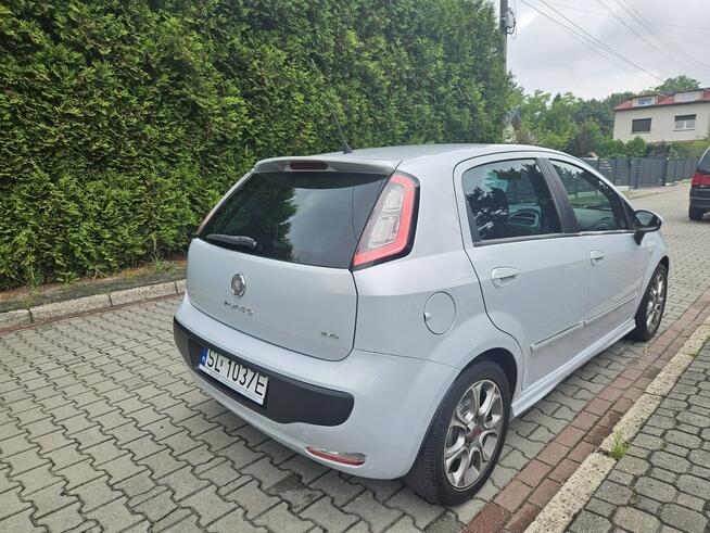 Fiat Punto Evo Klimatyzacja dwu strefowa / 6 Biegów / Komputer / 2 kpl. kół