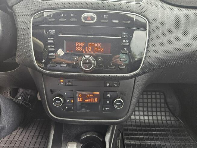 Fiat Punto Evo Klimatyzacja dwu strefowa / 6 Biegów / Komputer / 2 kpl. kół