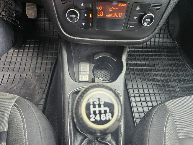Fiat Punto Evo Klimatyzacja dwu strefowa / 6 Biegów / Komputer / 2 kpl. kół