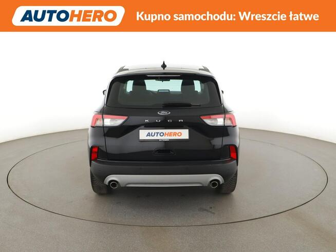 Ford Kuga FV23 led navi kamera pdc klimatyzacja grzane fotele niski przebieg