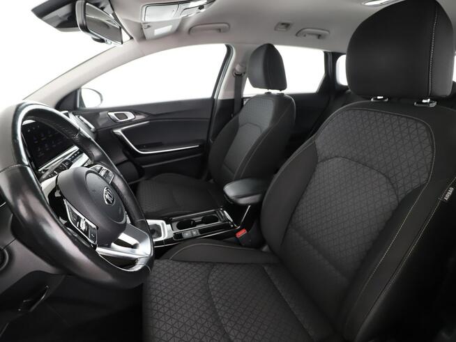 Kia Cee'd 1.6CRDi Automat Spirit Nawigacja Tempomat Grzane Fotele ParkAssist JBL
