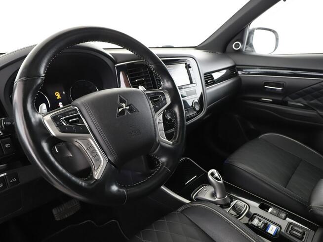 Mitsubishi Outlander PHEV automat 4x4 skóra 224KM hak navi kamera360 ACC BiLED