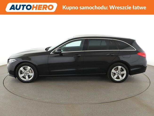 Mercedes C 300 FV23 pHEV multibeam led ambient kamera 360 virtual navi panorama skóra