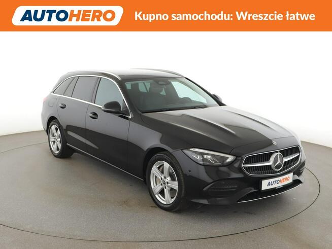 Mercedes C 300 FV23 pHEV multibeam led ambient kamera 360 virtual navi panorama skóra