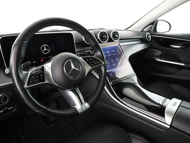Mercedes C 300 FV23 pHEV multibeam led ambient kamera 360 virtual navi panorama skóra