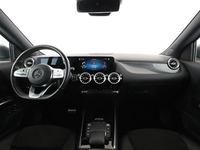 Mercedes GLA 250 phev amg line kamera grzane fotele ambient auto klima