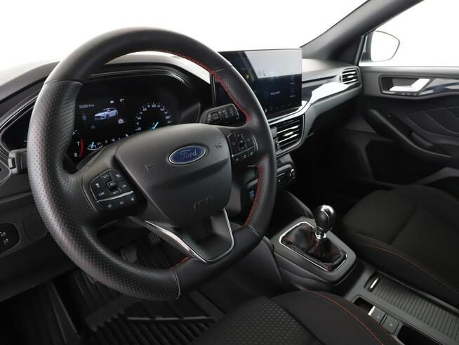 Ford Focus full led manual fv23 webasto aktywny tempomat pdc grzane fotele