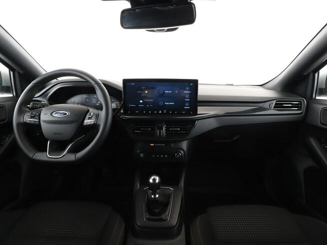 Ford Focus full led manual fv23 webasto aktywny tempomat pdc grzane fotele
