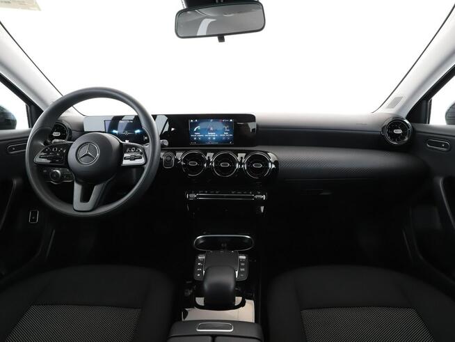 Mercedes A 250 FV23 pHEV led automat virtual navi pdc grzane fotele