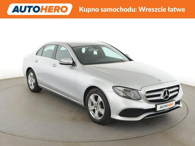 Mercedes E 200 automat Multibeam LED virtual cocpit navi kamera i czujniki parkowania