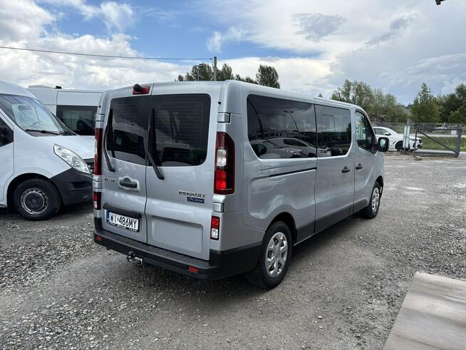 Renault Trafic osobowy automat kamera cofania 8 miejsc