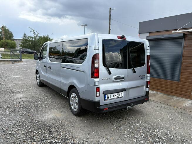 Renault Trafic osobowy automat kamera cofania 8 miejsc