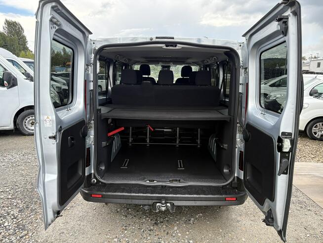 Renault Trafic osobowy automat kamera cofania 8 miejsc