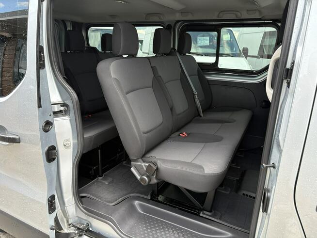 Renault Trafic osobowy automat kamera cofania 8 miejsc