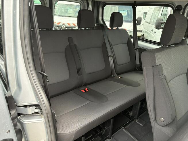Renault Trafic osobowy automat kamera cofania 8 miejsc