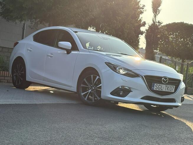 Mazda 3 Bezwypadkowy , Serwisowany , Pierwszy Właściciel , Perła , Nowe Opony
